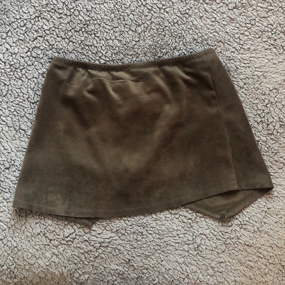 Suede envelope skirt - Picture 2 of 2
